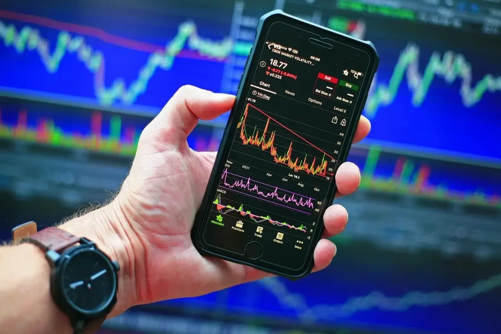 smartphone crypto trading